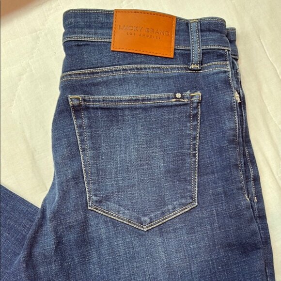 Lucky Brand Women's Low-rise Skinny Stella Jeans with Natural Distressed Look - Picture 8 of 15